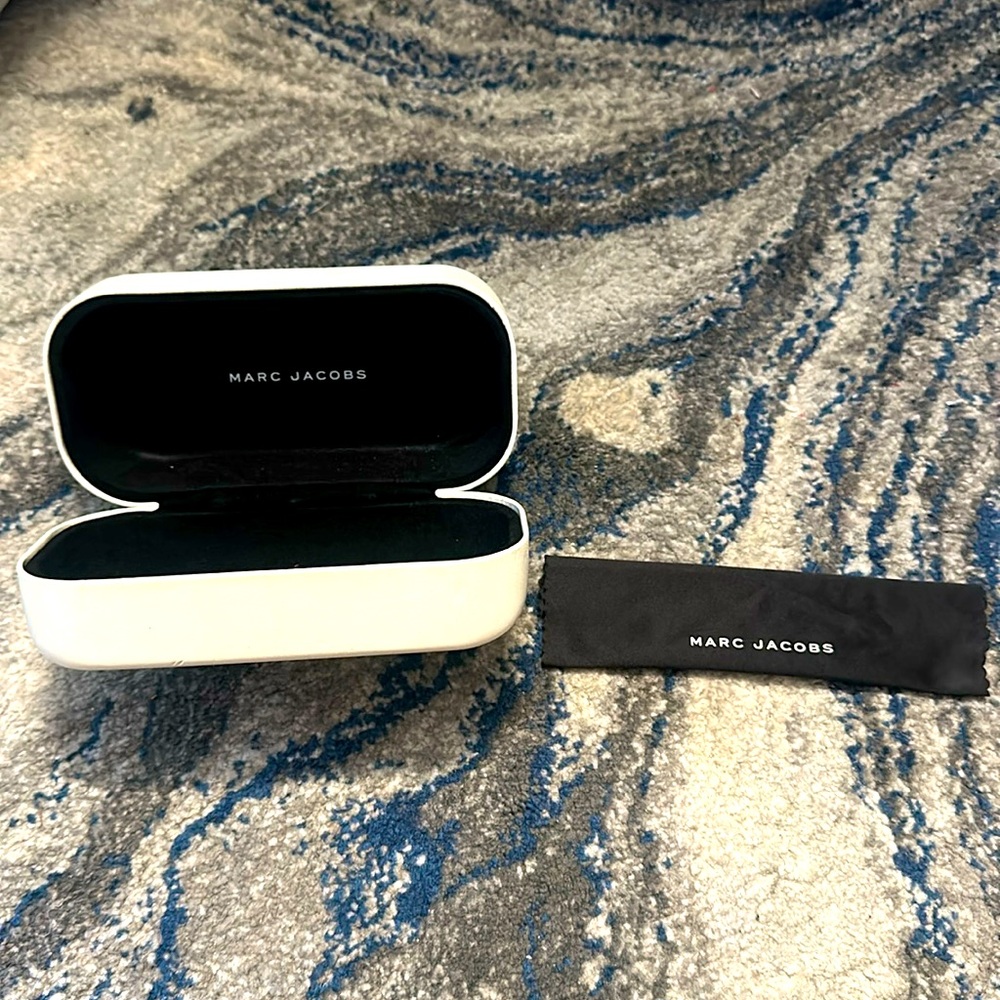 Marc Jacob's sunglasses case